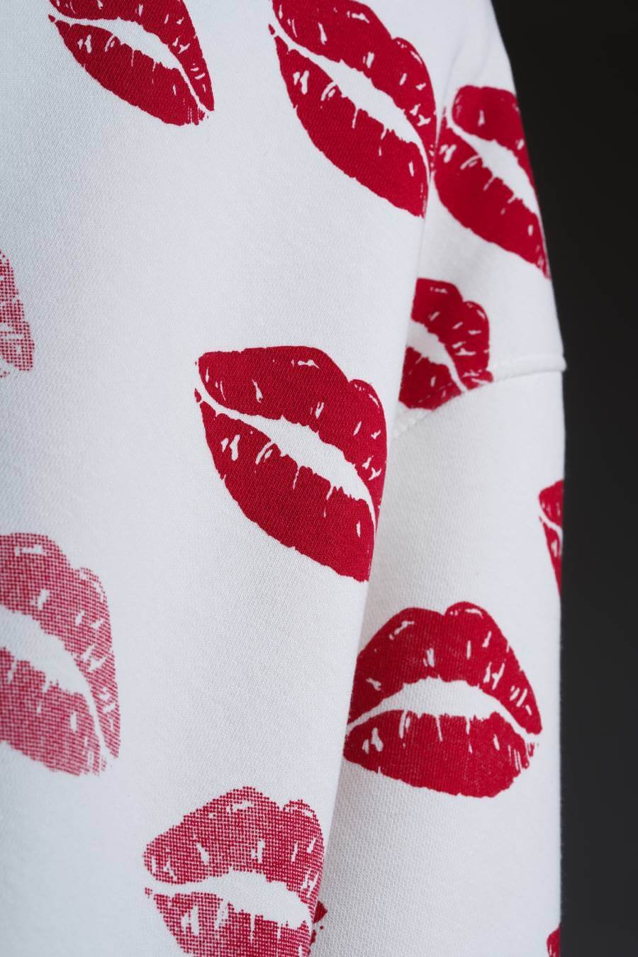 Kiss Sweatshirt - Image 3